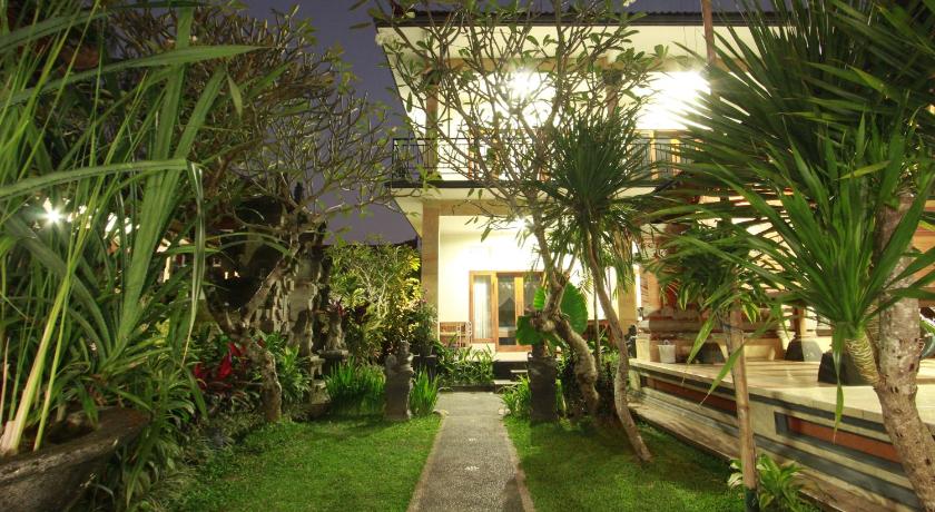Suryadina Guest House - image 8