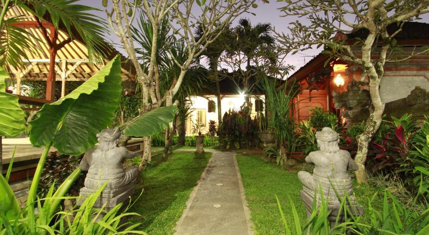 Suryadina Guest House - image 9