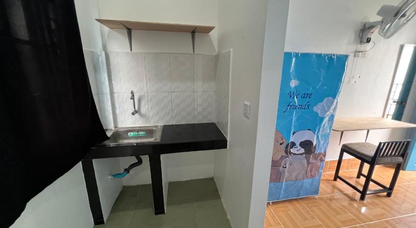 Image of Standard Twin Room 12