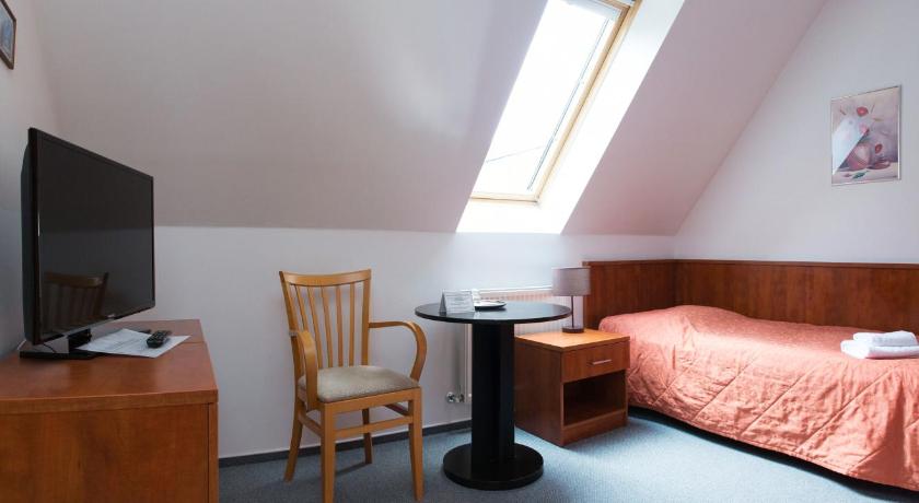 Image of Single Room 0