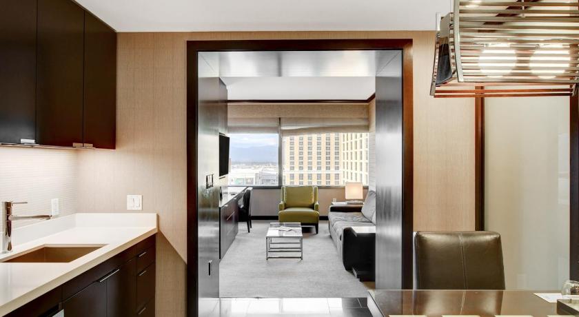 Imagen de Suite Superior con cama extragrande (Superior King Suite) 1