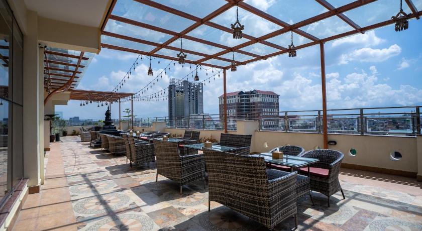 Surya Heritage Hotel - image 3
