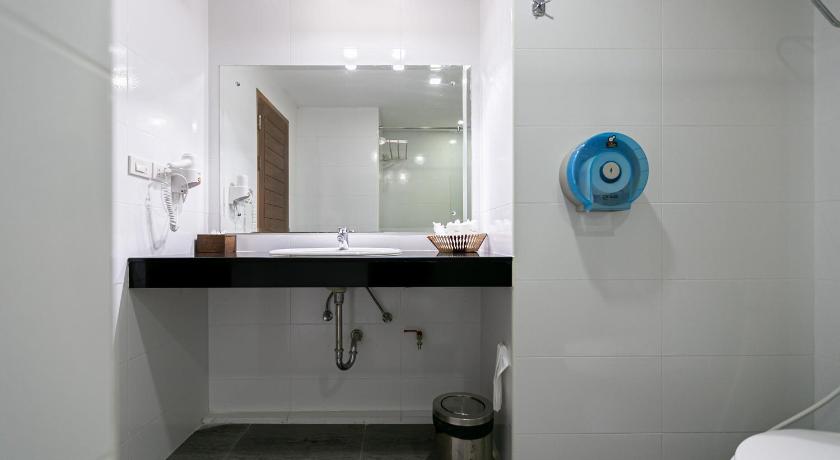 Image of Triple Room 2