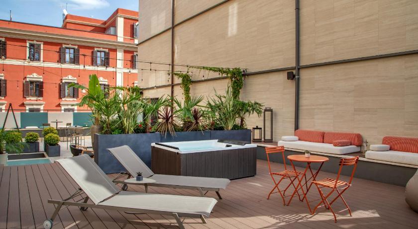 Rome The Spring House Hotel Rome Vatican, Tapestry Collection by Hilton 4-Star Hotel suite