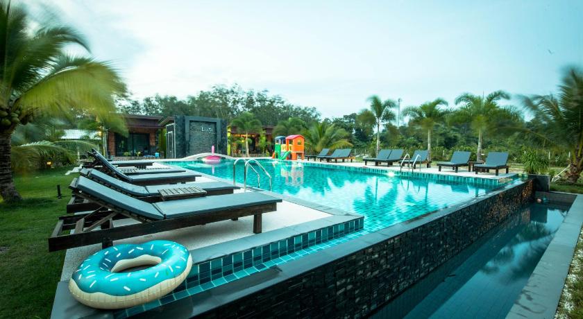 Siri Lanta Resort - image 23