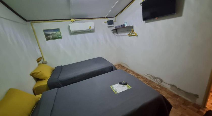 사깨오 บ้านสวน คุณอารี รีสอร์ท 4성급 호텔 수영장