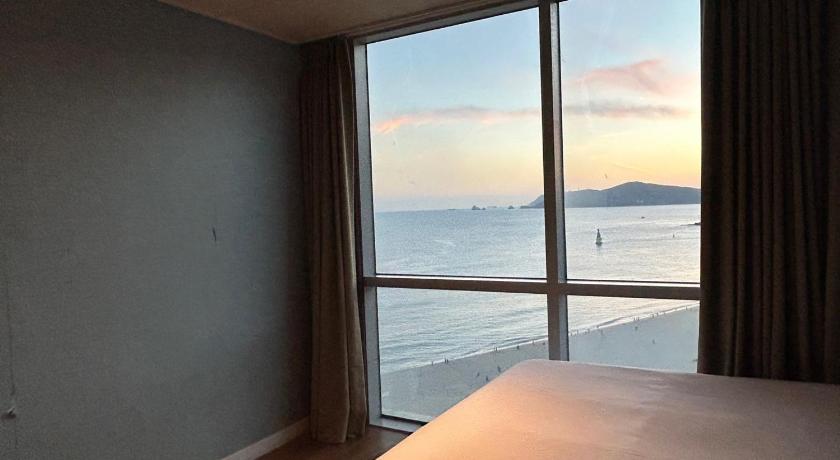 Busan ELYSIA BOUTIQUE HOTEL 4-Star Hotel exterior