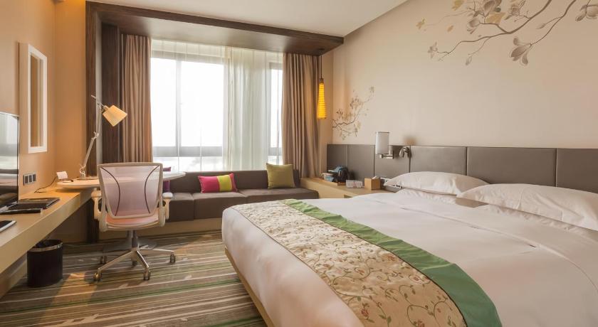 Image of King Room - Mobility Accessible 0