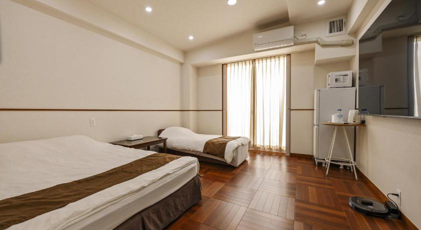 Image of Theater Twin Room - Non-Smoking 1