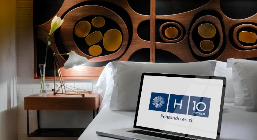 Bild av Rum Grand Deluxe med terrass och jacuzzi (Grand Deluxe Terrace Room with Jacuzzi) 13