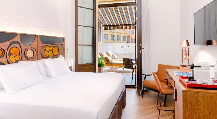 Bild av Rum Deluxe med terrass och jacuzzi (Deluxe Terrace Room with Jacuzzi) 0
