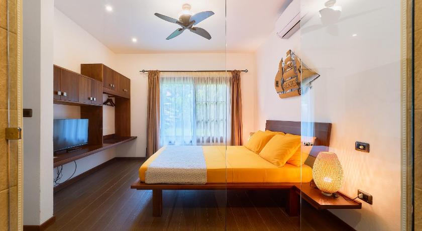 Image of Apartment with Garden View 0