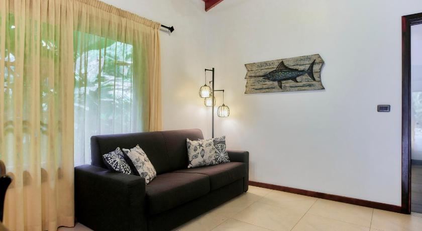 Image of Apartment with Garden View 8