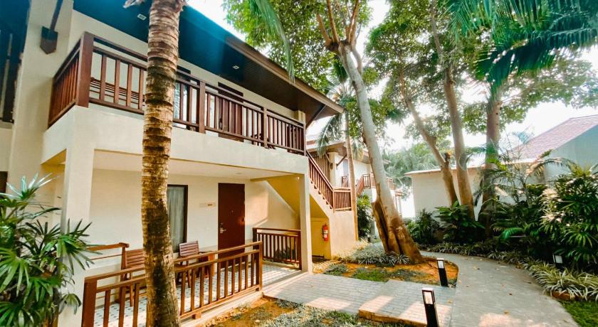 Image of Deluxe Chalet 1