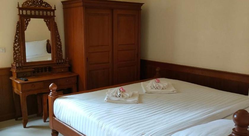 Image of Two-Bedroom Bungalow 12