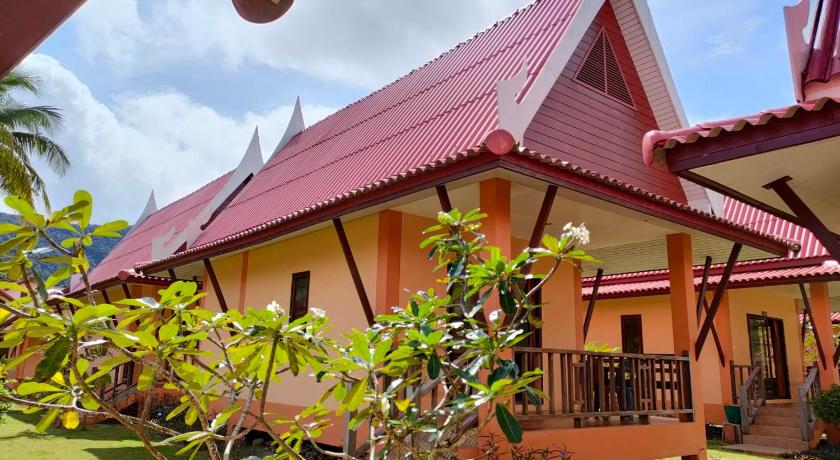 Image of Bungalow Garden View 13