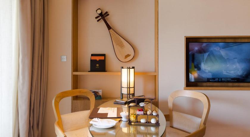 Image of Royal Room 11