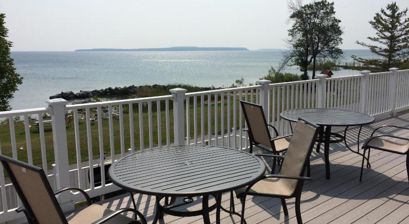 Baymont by Wyndham St. Ignace Lakefront