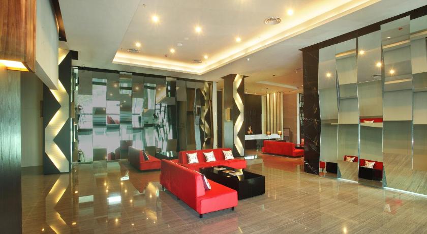 Cabin Hotel photo