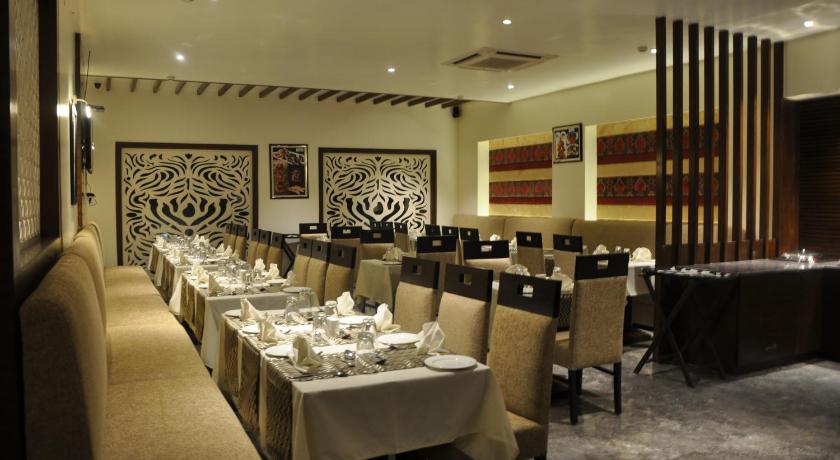 Green Hotel & Restaurant photo