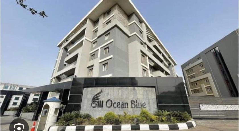 Nearest Luxurious Compound to Cairo Int Airport - image 2