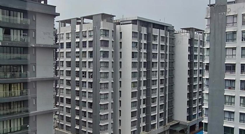 Image of Apartment 17