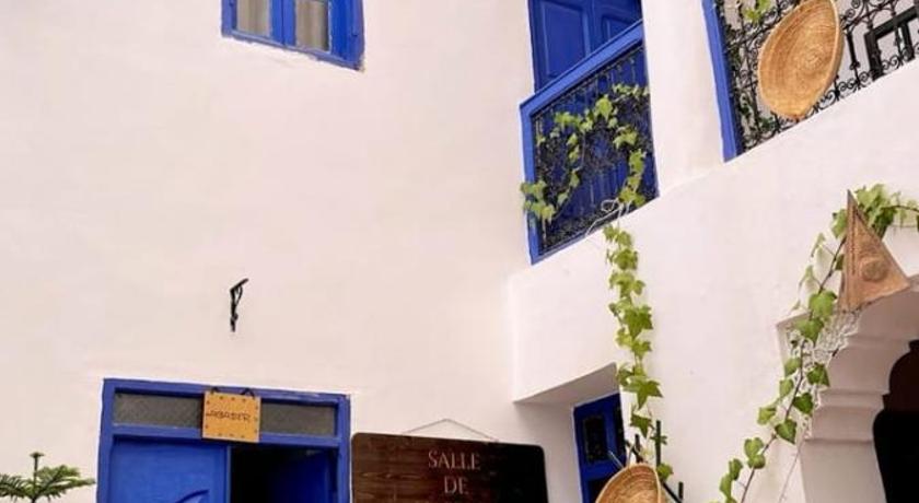 RIAD DAR LFONOUN