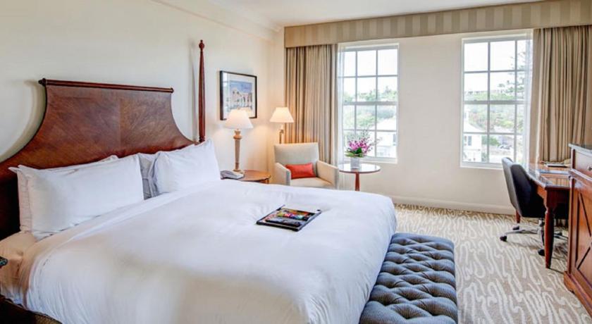 Image of Fairmont Gold Harborview Suite King, Oversized Balcony, Access To Gold Lounge, 725Sf 67Sm 11