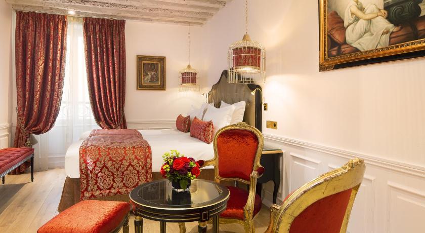 Immagine di Junior Suite con Vasca Idromassaggio (Junior Suite with Jacuzzi) 4