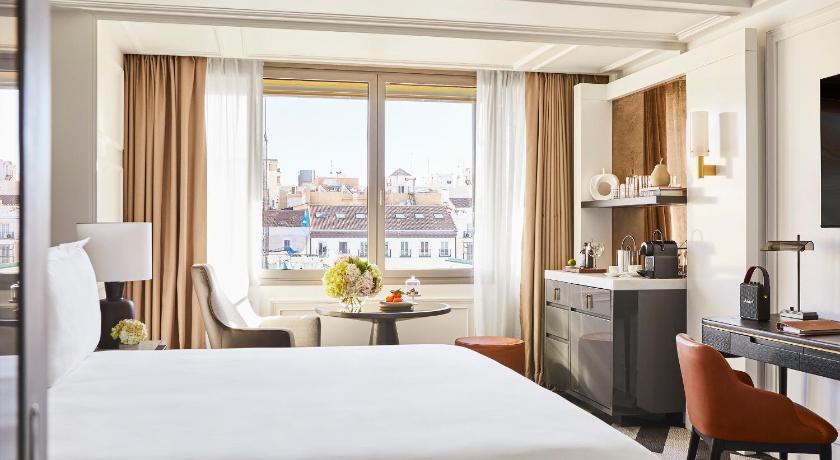 Image of Deluxe Room 0