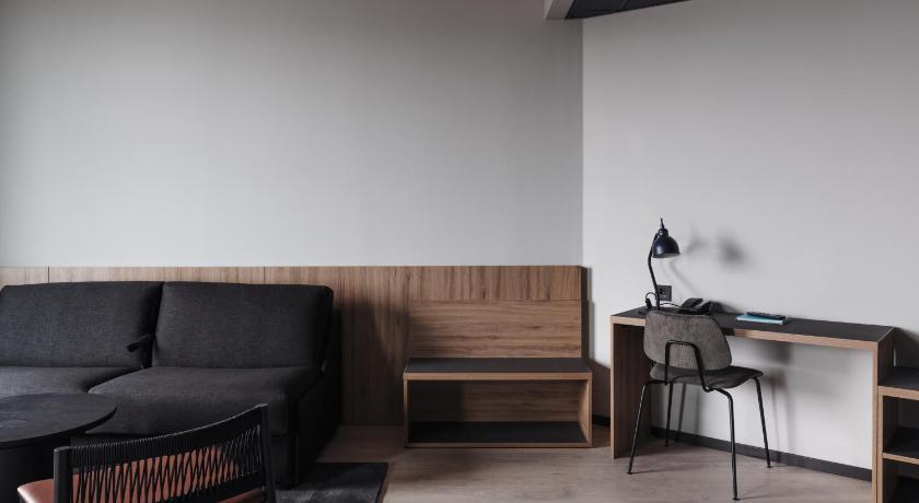 Image of Deluxe Family Room 7