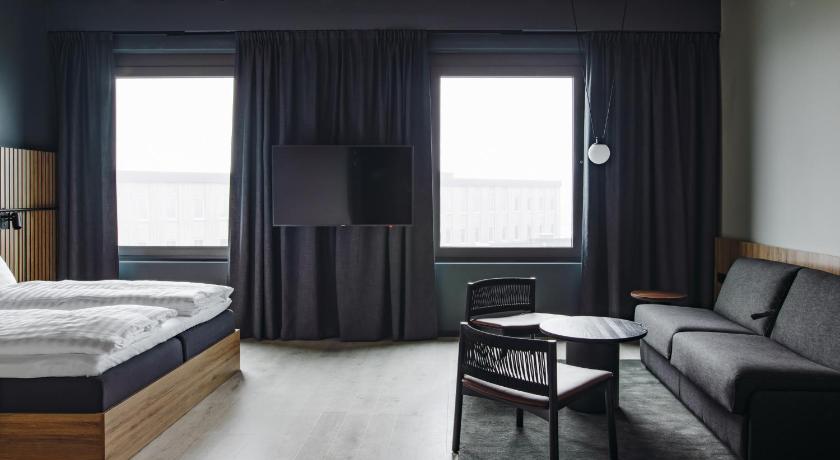 Image of Deluxe Family Room 3