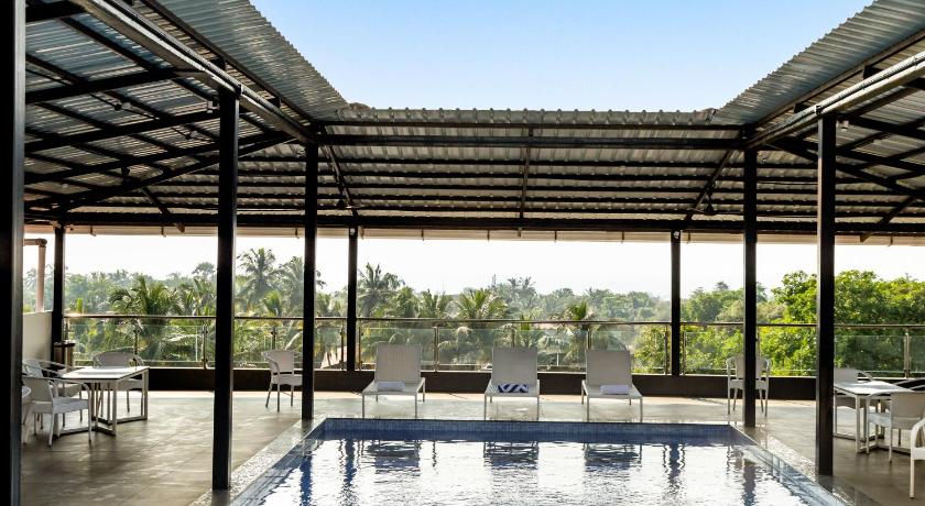 La Baga Beach Hotel - image 15