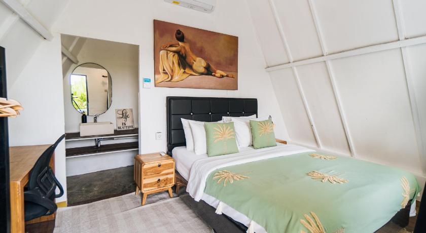 巴厘 APS House Pererenan 3星级 民宿 泳池