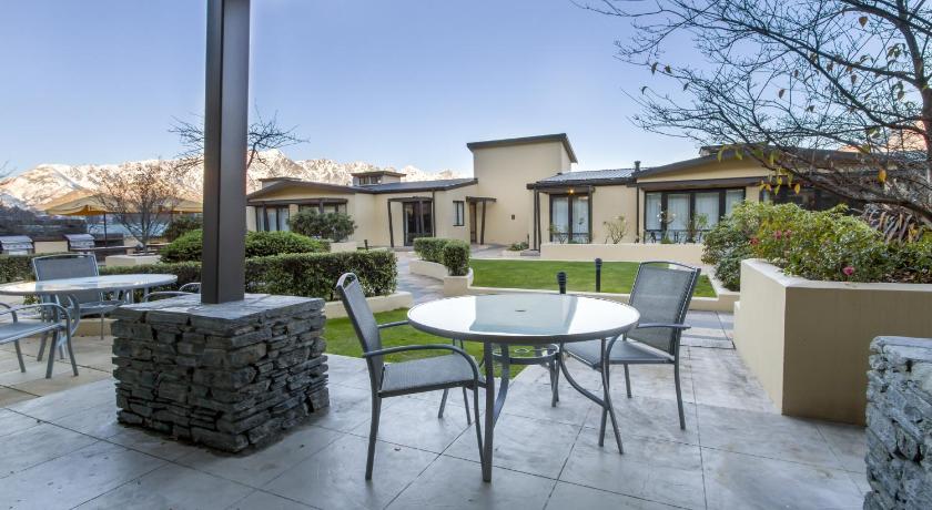 Image of 2 Bedroom Garden Suite 4