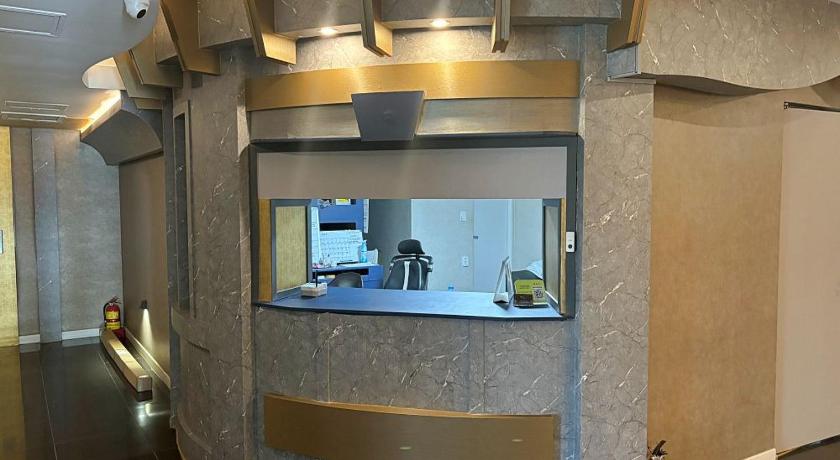 忠州 Bali Hotel 3つ星 ホテル 外観