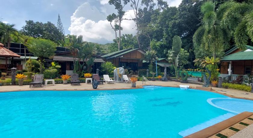 Jungle Village Bungalows – Ao Nang, CO