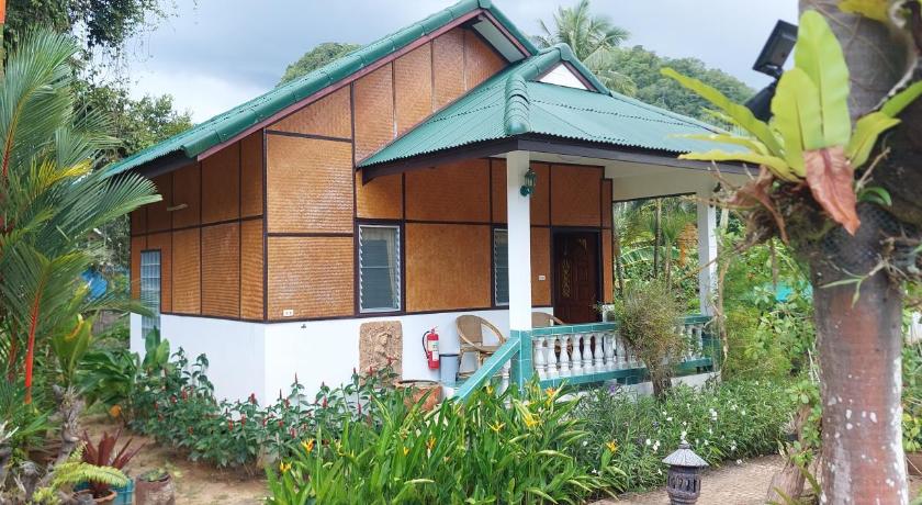 Image of Deluxe Bungalow 15