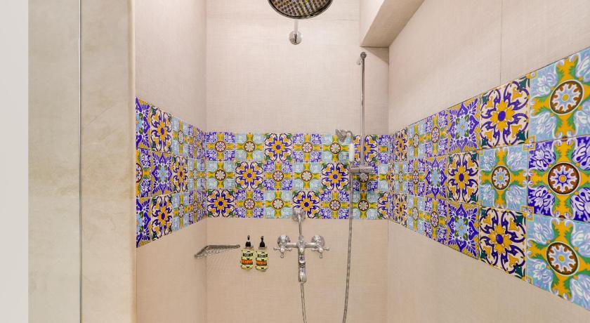 Image of Heritage Suite 7