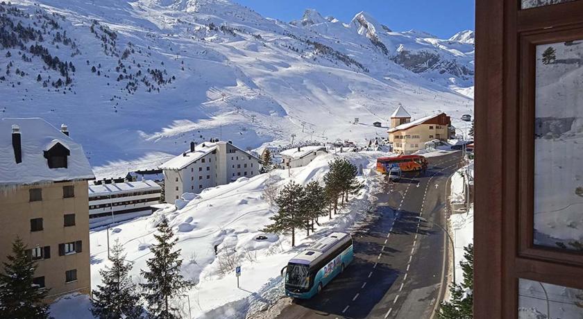 Apartamentos Candanchu 3000