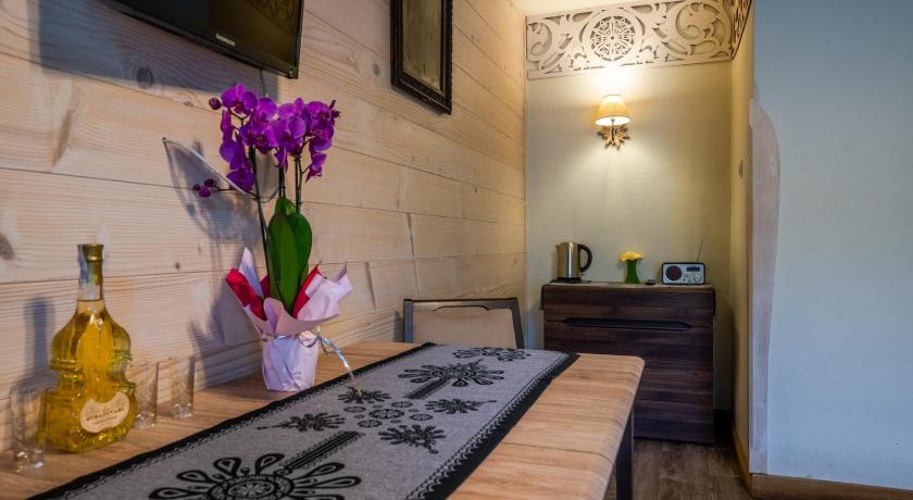 자코파네 Pokoje z widokiem na góry i Prywatny Domek z zadaszoną altaną - grillem i ogniskiem. (Pokoje z widokiem na gory i Prywatny Domek z zadaszona altana - grillem i ogniskiem.) 4성급 게스트하우스 부대시설