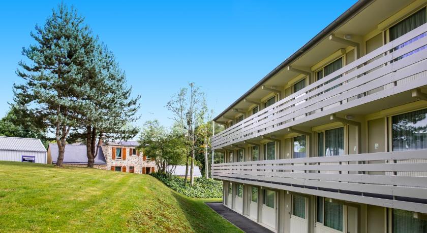 Campanile Fougeres Hotel