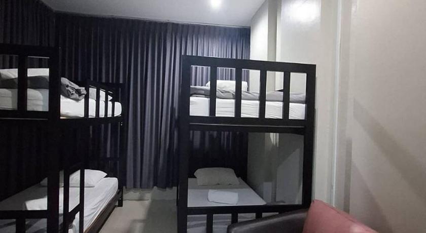 Image of Bungalow with Garden View 9