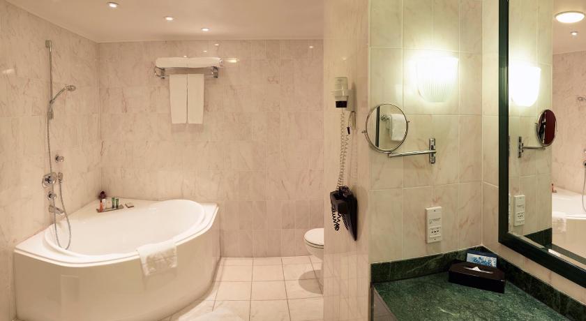 Ambassador lakosztály - king-size ággyal (King Ambassador Suite) fotója 2