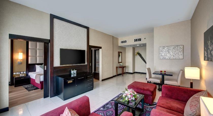 Image of Deluxe Suite 4