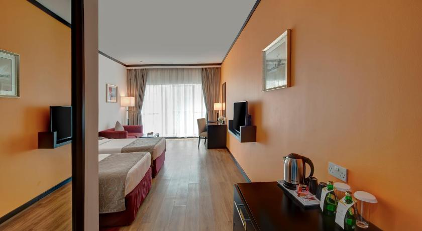 Image of Deluxe Room 8