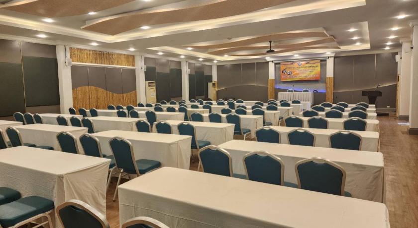 Southern Lanta Resort - image 48
