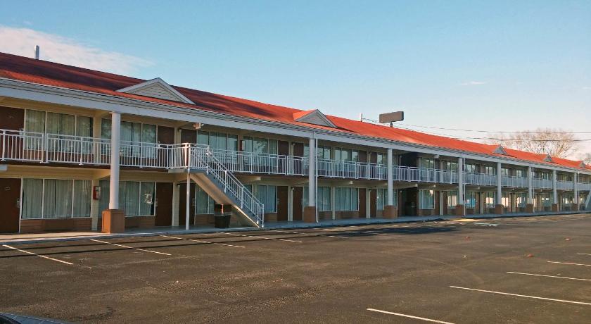 Motel 6-Brunswick, GA