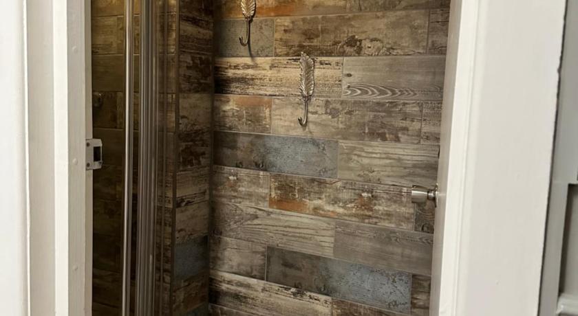 Image of Standard Twin Room 10