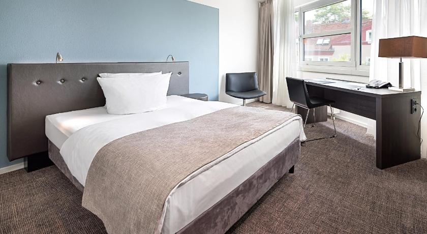 베를린 빅터스 레지덴츠-호텔 베를린 테겔 (Victor's Residenz-Hotel Berlin Tegel) 3성급 호텔 레스토랑